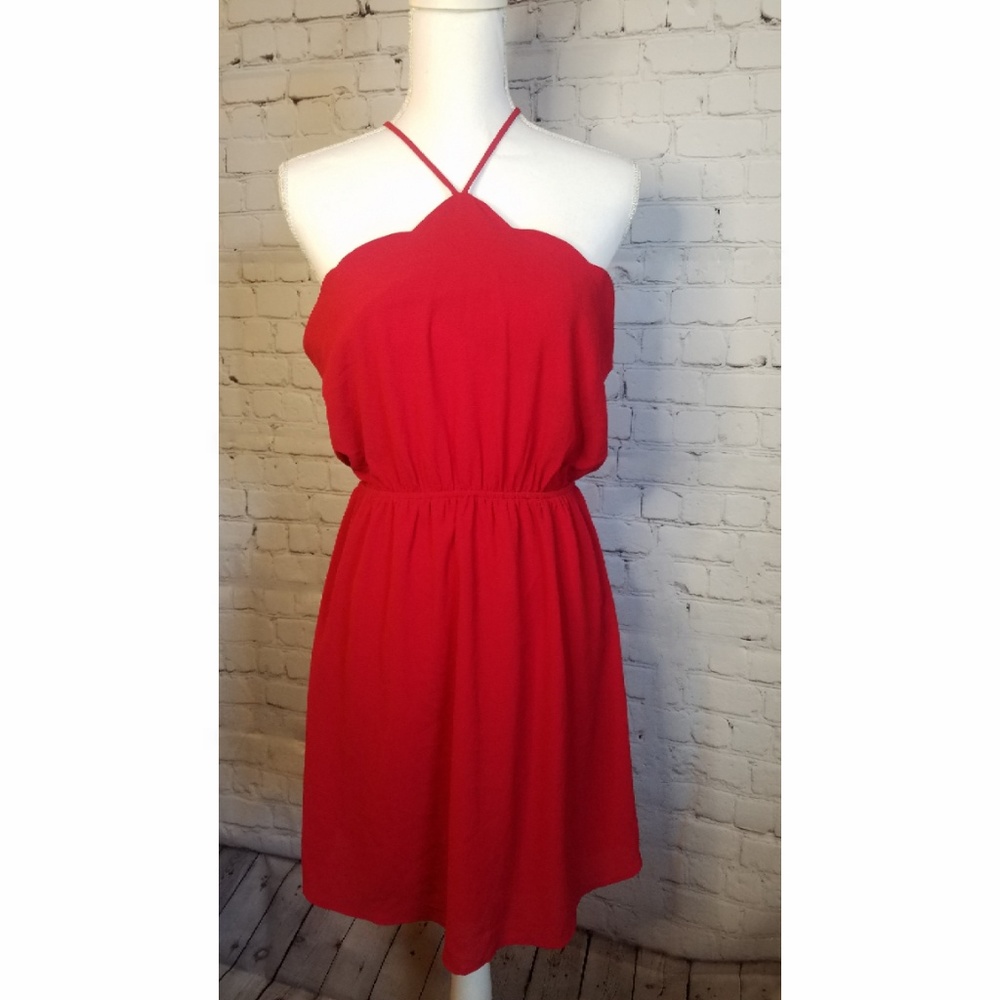 Monteau Red Scalloped edge dress L